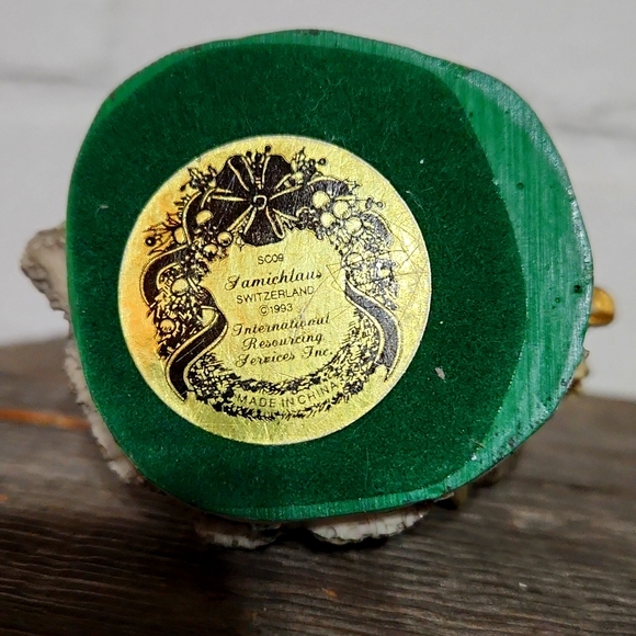 International Santa Claus Collection figurine...Switzerland - Picture 4 of 5